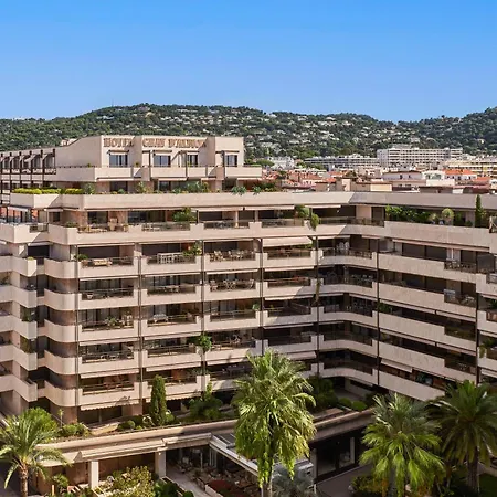 Hotel Barriere Le Gray D'Albion-3